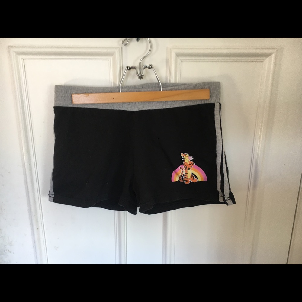Cute TIGGER “Wild” butt logo shorts